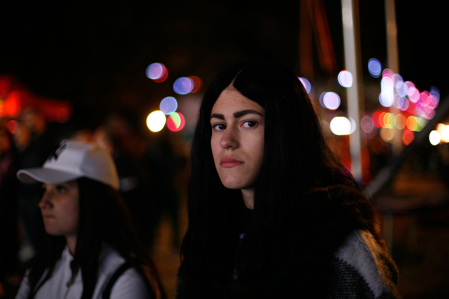 27 :: 